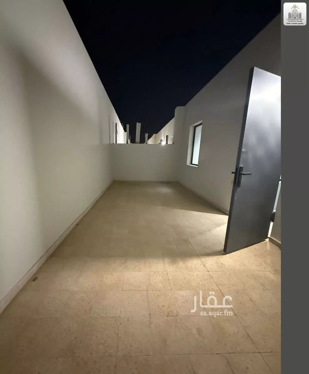 فيلا 7 غرف في عكاظ 8