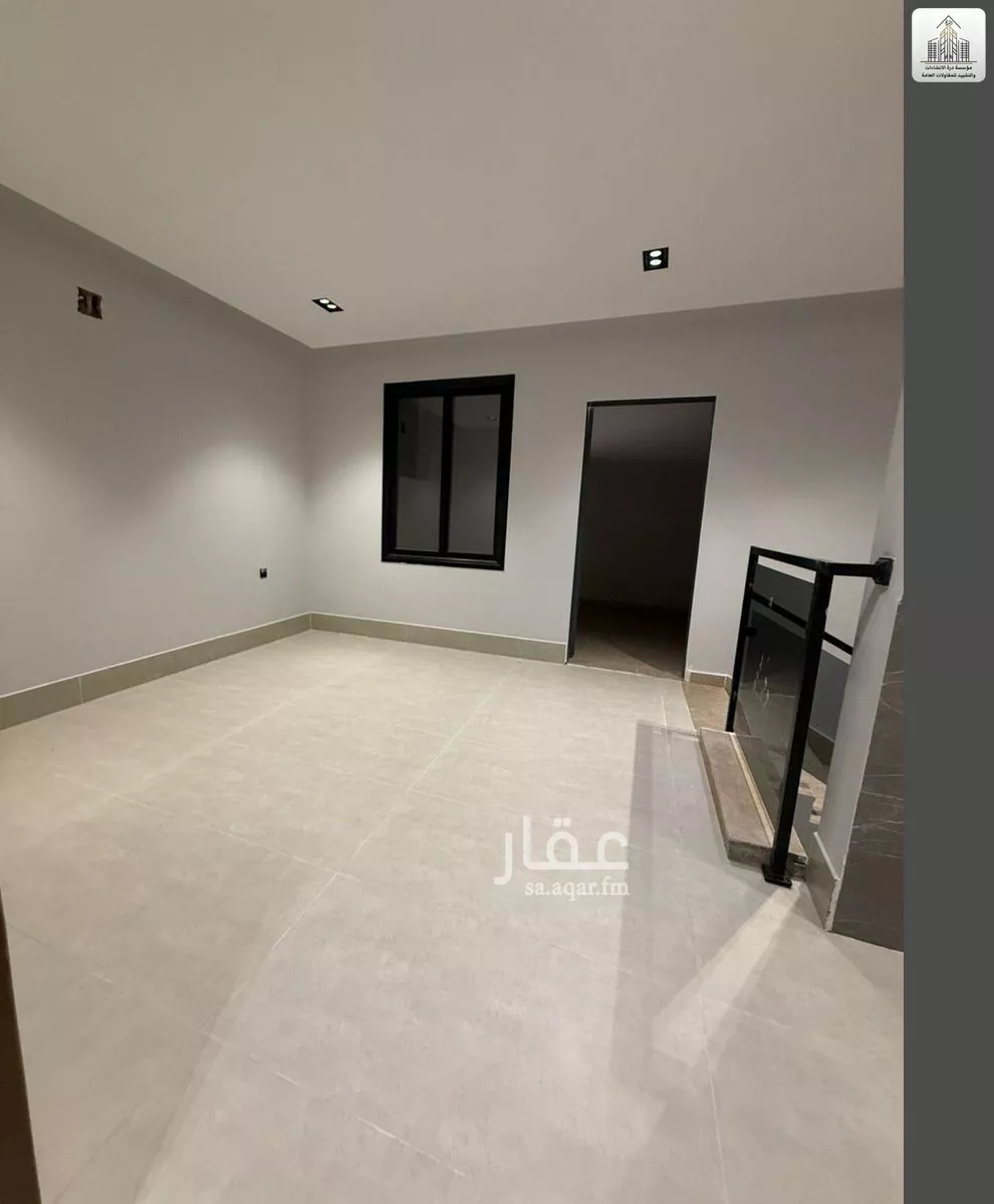 فيلا 7 غرف في عكاظ 10