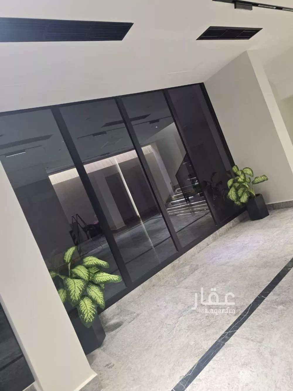 شقة 5 غرف في النهضة 4