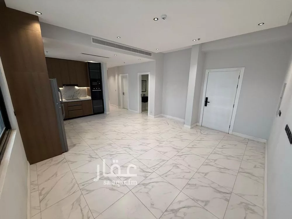 شقة 3 غرف في الملقا 2