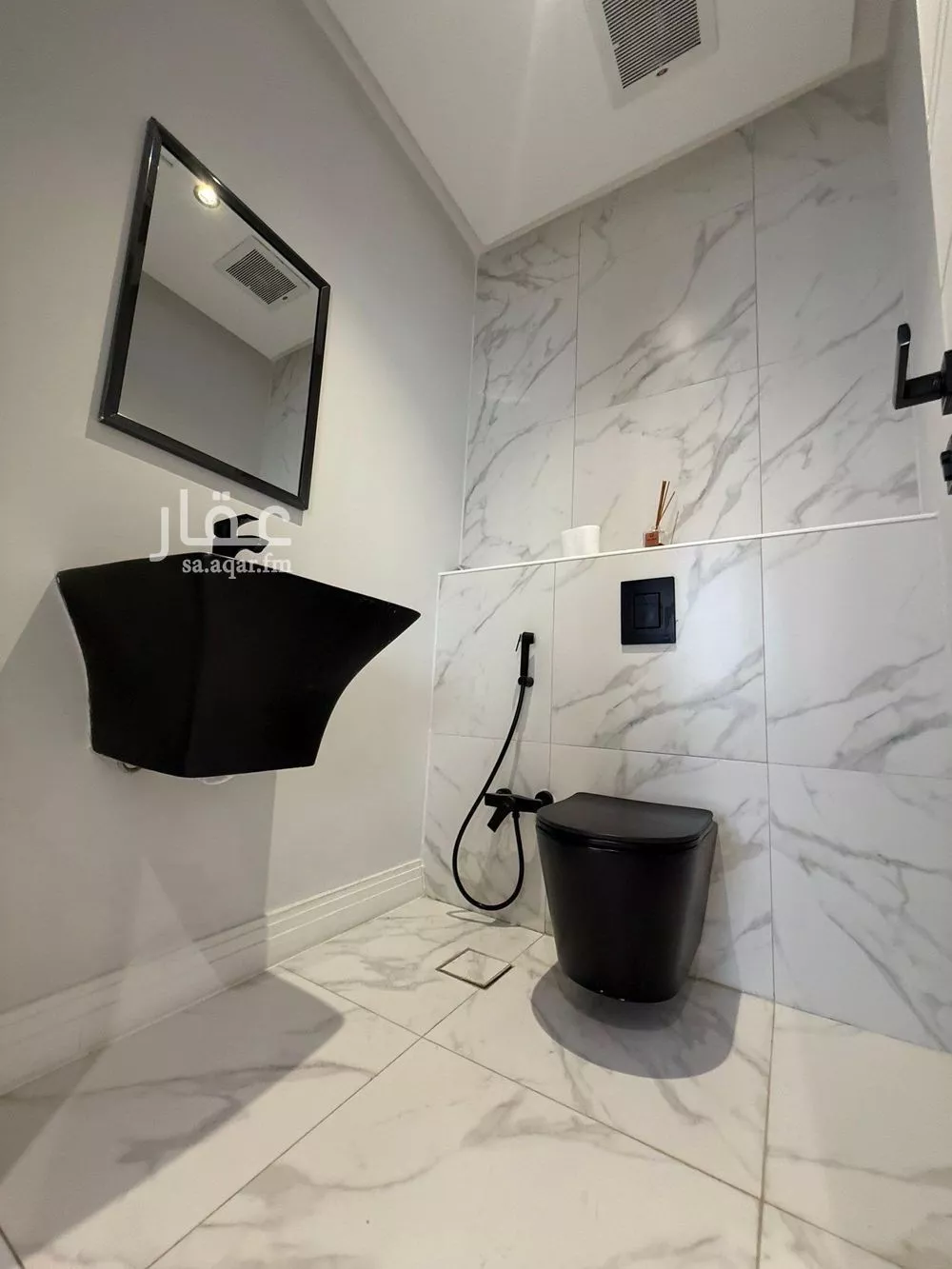 شقة 3 غرف في الملقا 7