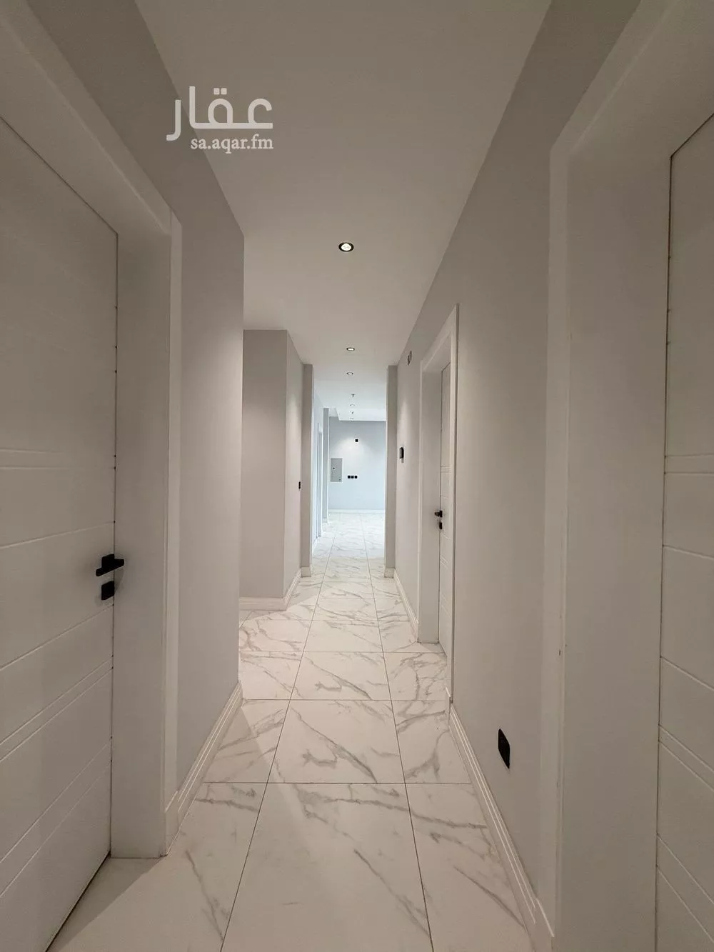 شقة 3 غرف في الملقا 10