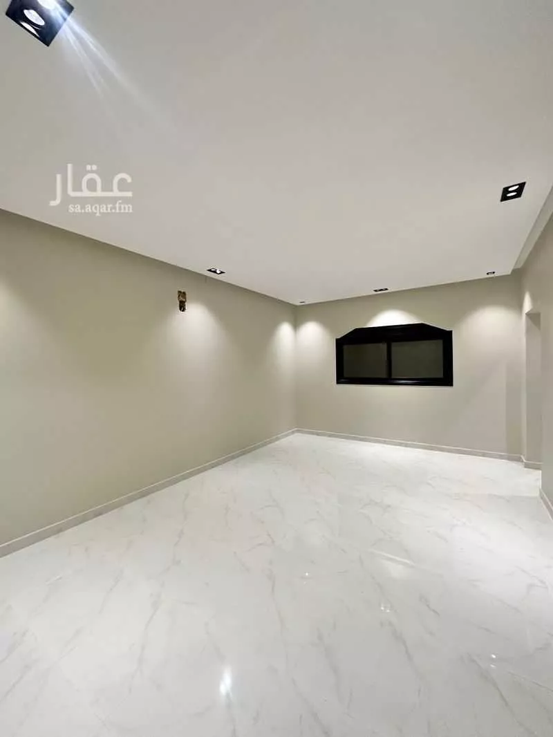 فيلا 5 غرف في الشهداء 7