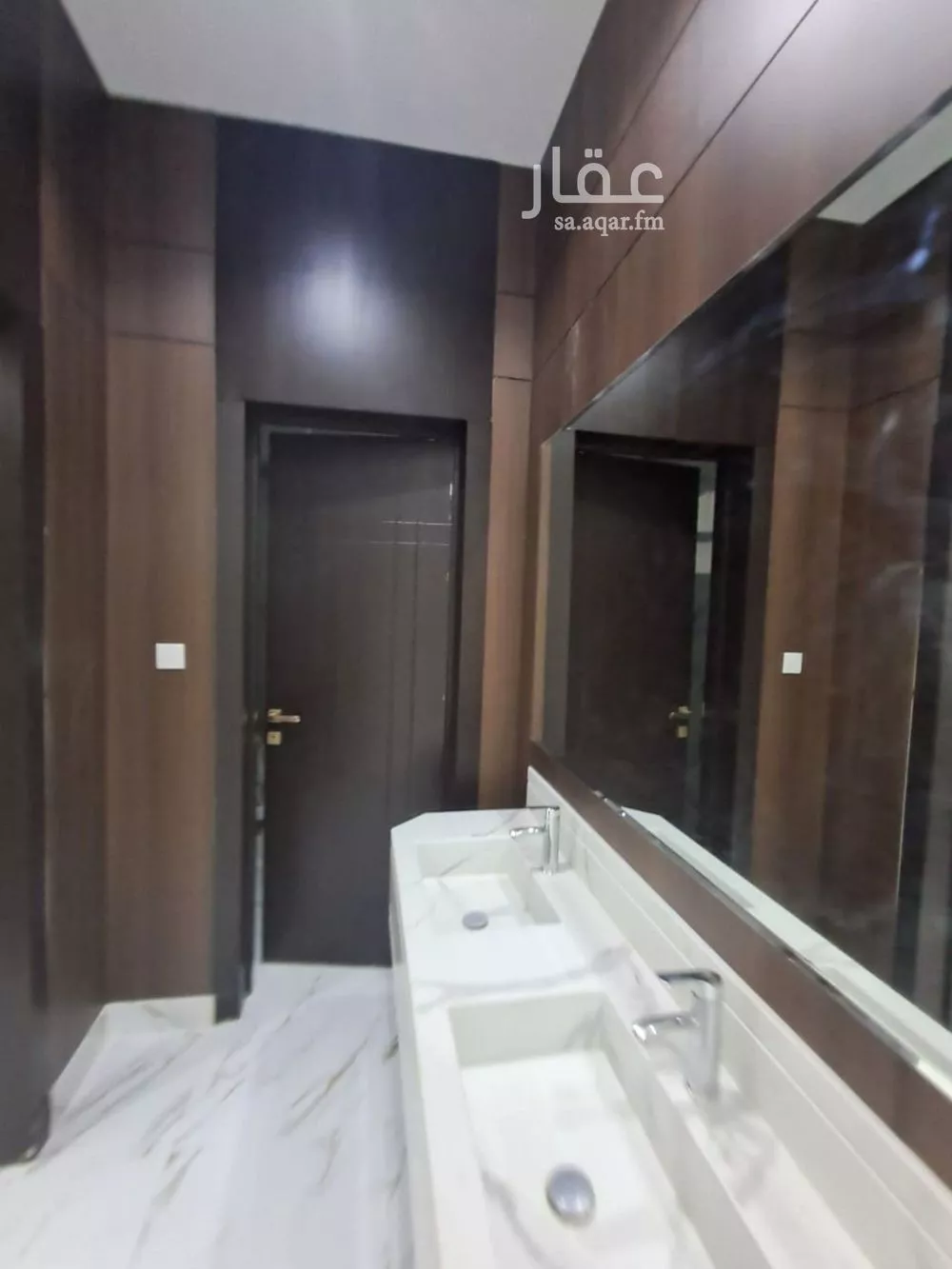 فيلا 6 غرف في العريجاء الغربية 7