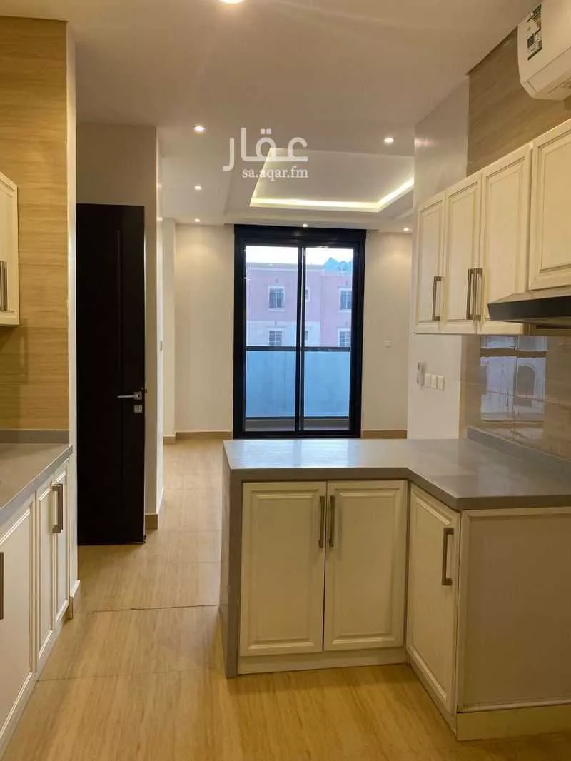 شقة 3 غرف في الملقا 7