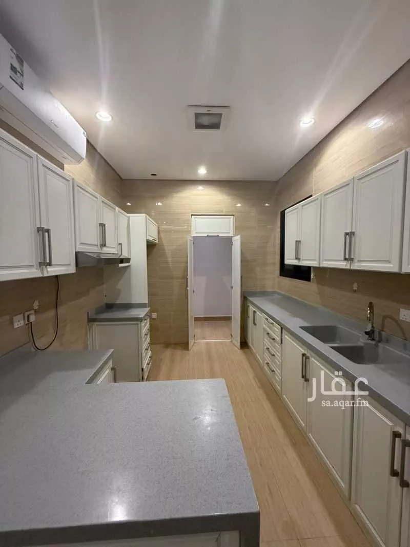 شقة 3 غرف في الملقا 10