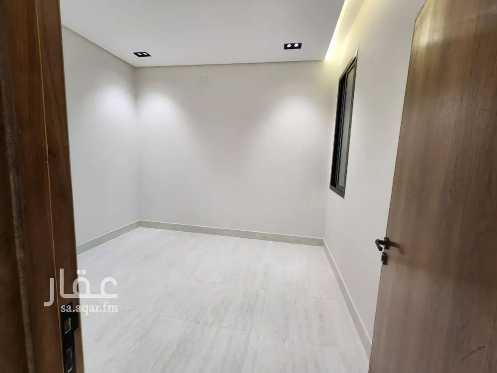 فيلا 5 غرف في العريجاء الغربية 19