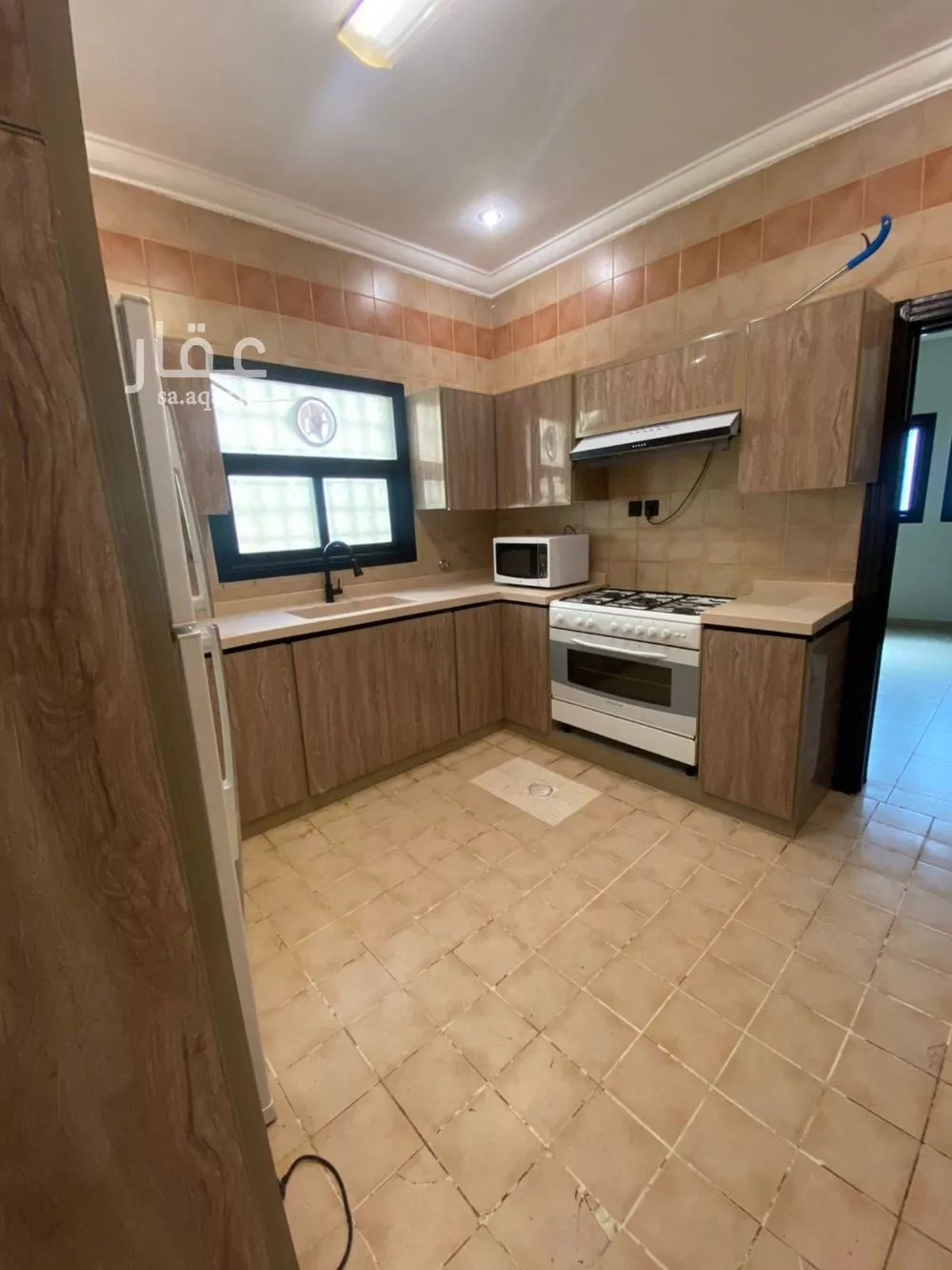 3 bedroom apartment in Al Yarmouk 3