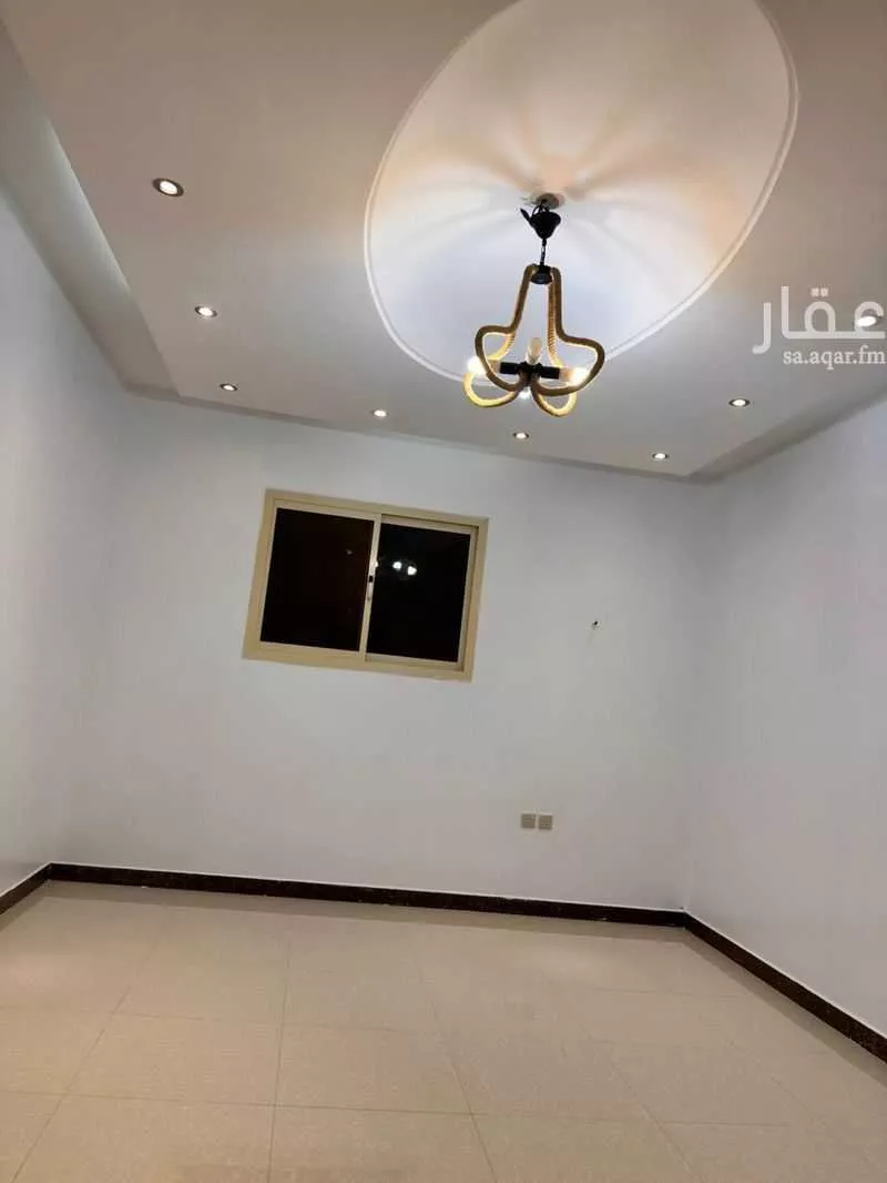 شقة 4 غرف في الحمراء 5