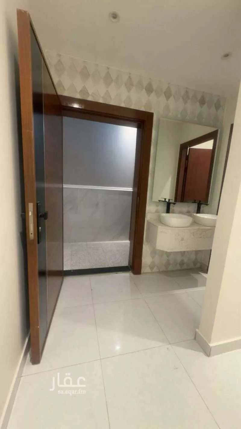 شقة 5 غرف في الصفا 14