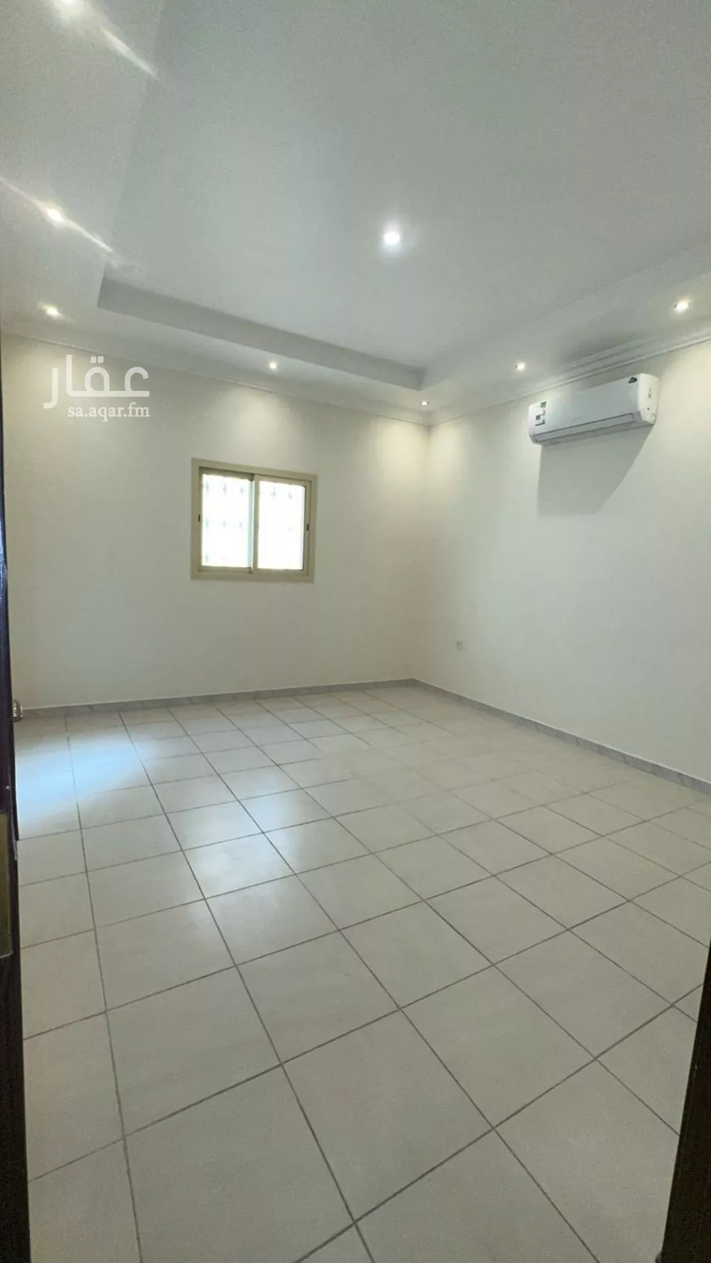 4 bedroom floor in Al Yasmin 11