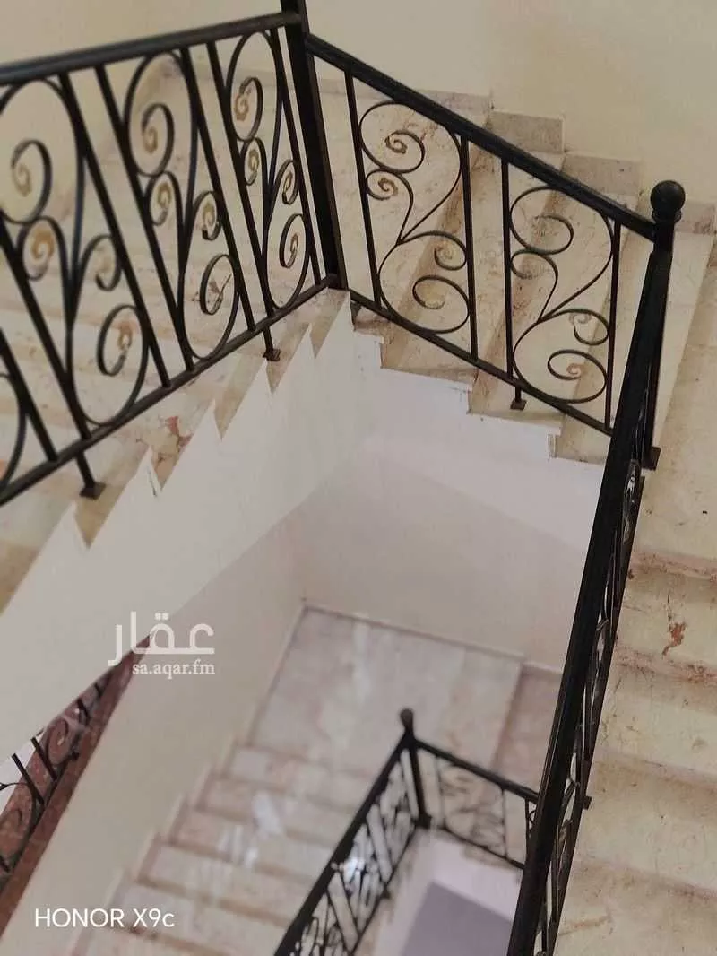 فيلا 10 غرف في الحمدانية 18