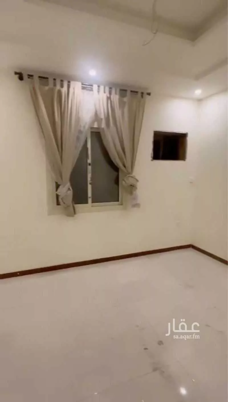 626 sqm building in Al Manar 5