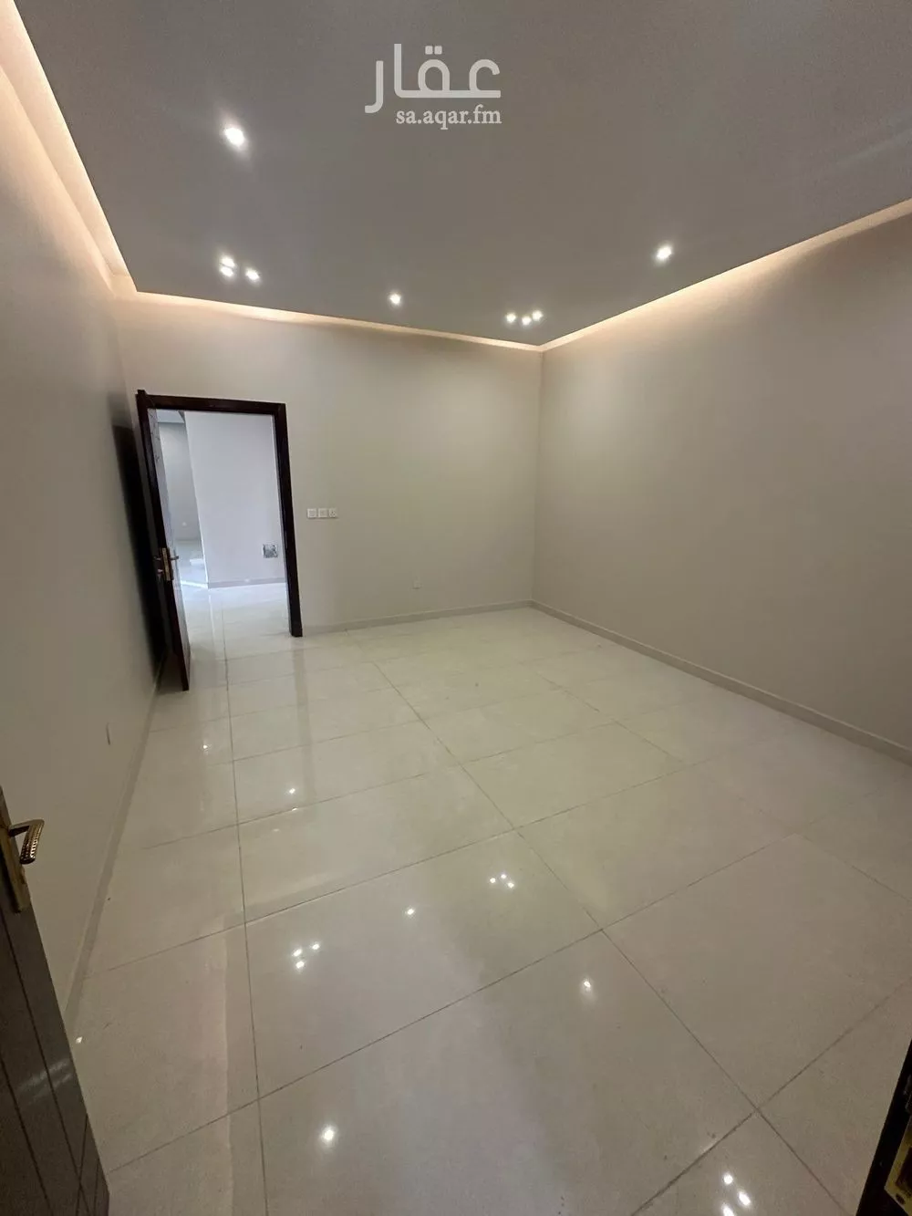 فيلا 8 غرف في الأمل 5