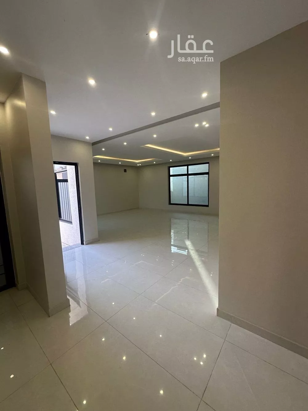 فيلا 8 غرف في الأمل 10