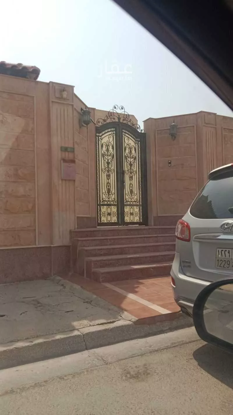 4 bedroom floor in Doha Al Janubiyah 2
