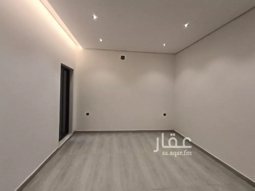 4 bedroom floor in Badr 4