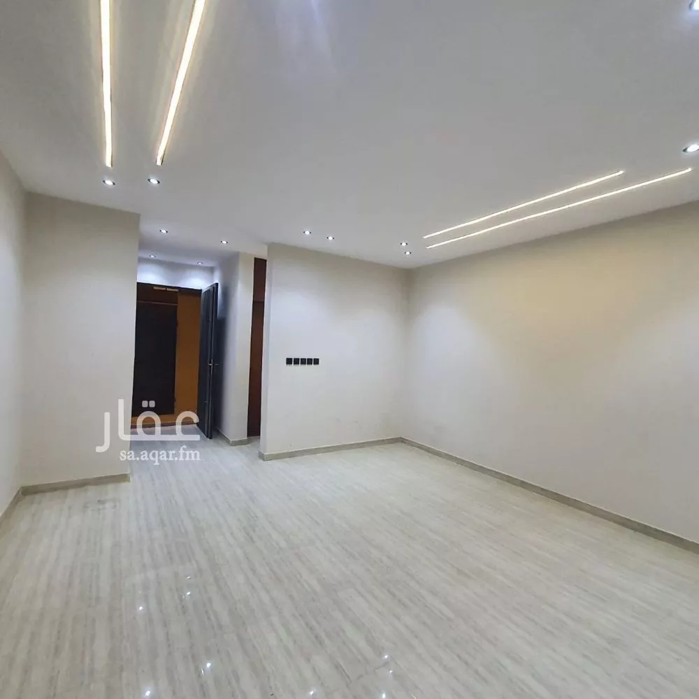 دور 5 غرف في عكاظ 19