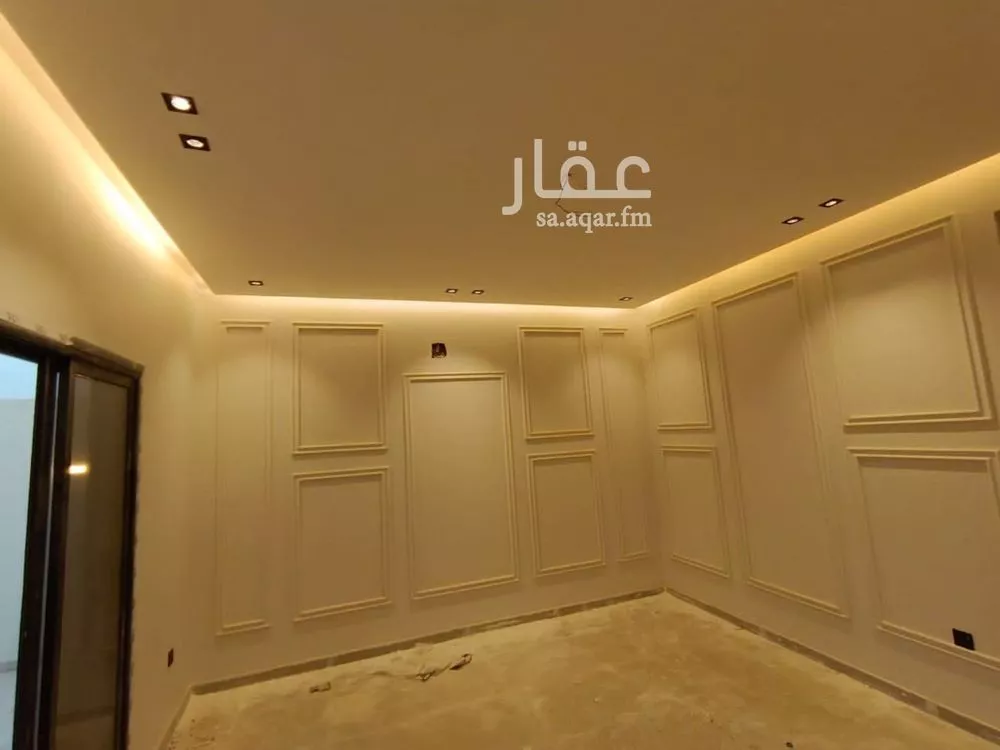 4 bedroom floor in Okaz 5