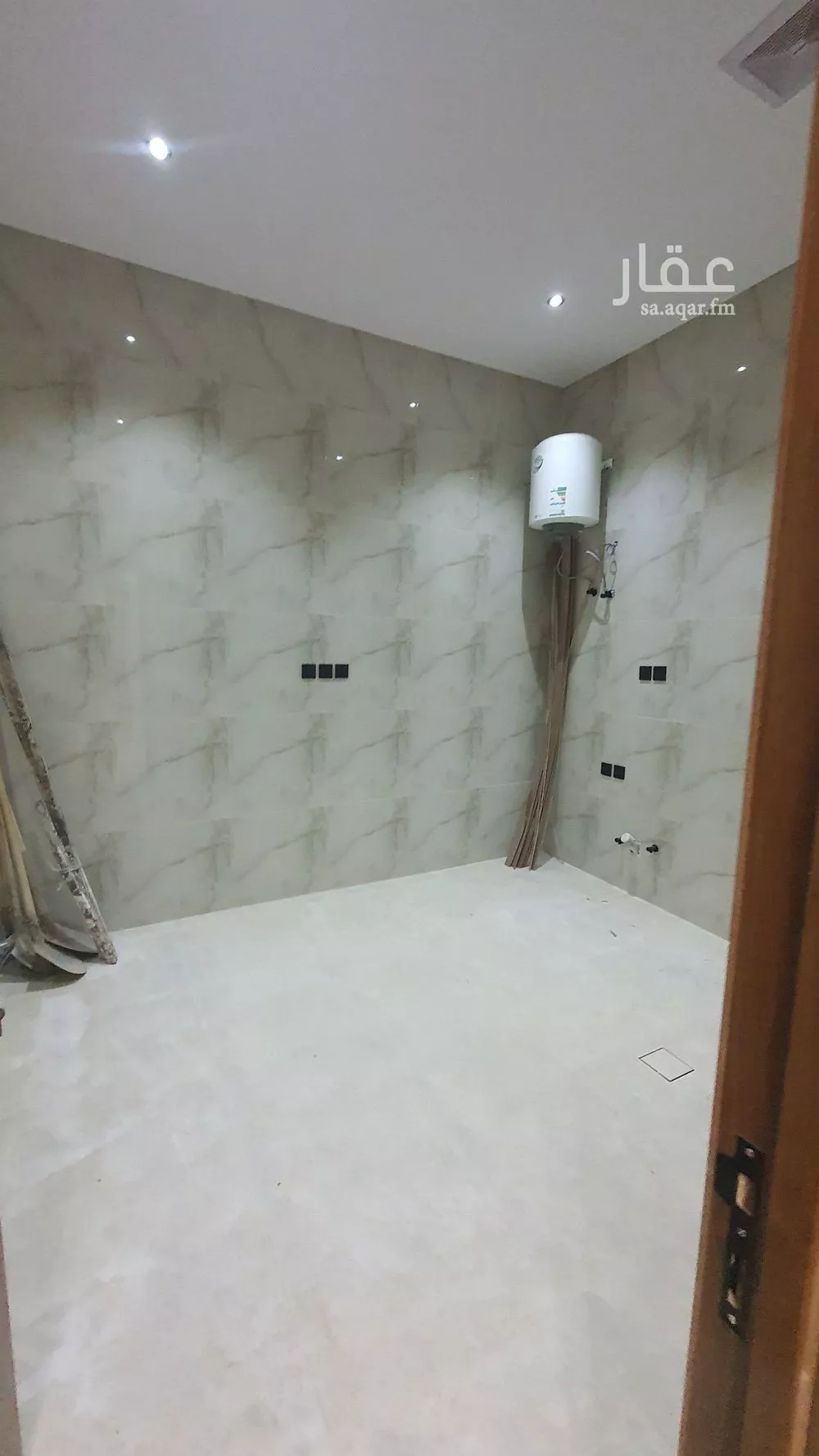5 bedroom floor in Tuwaiq 11