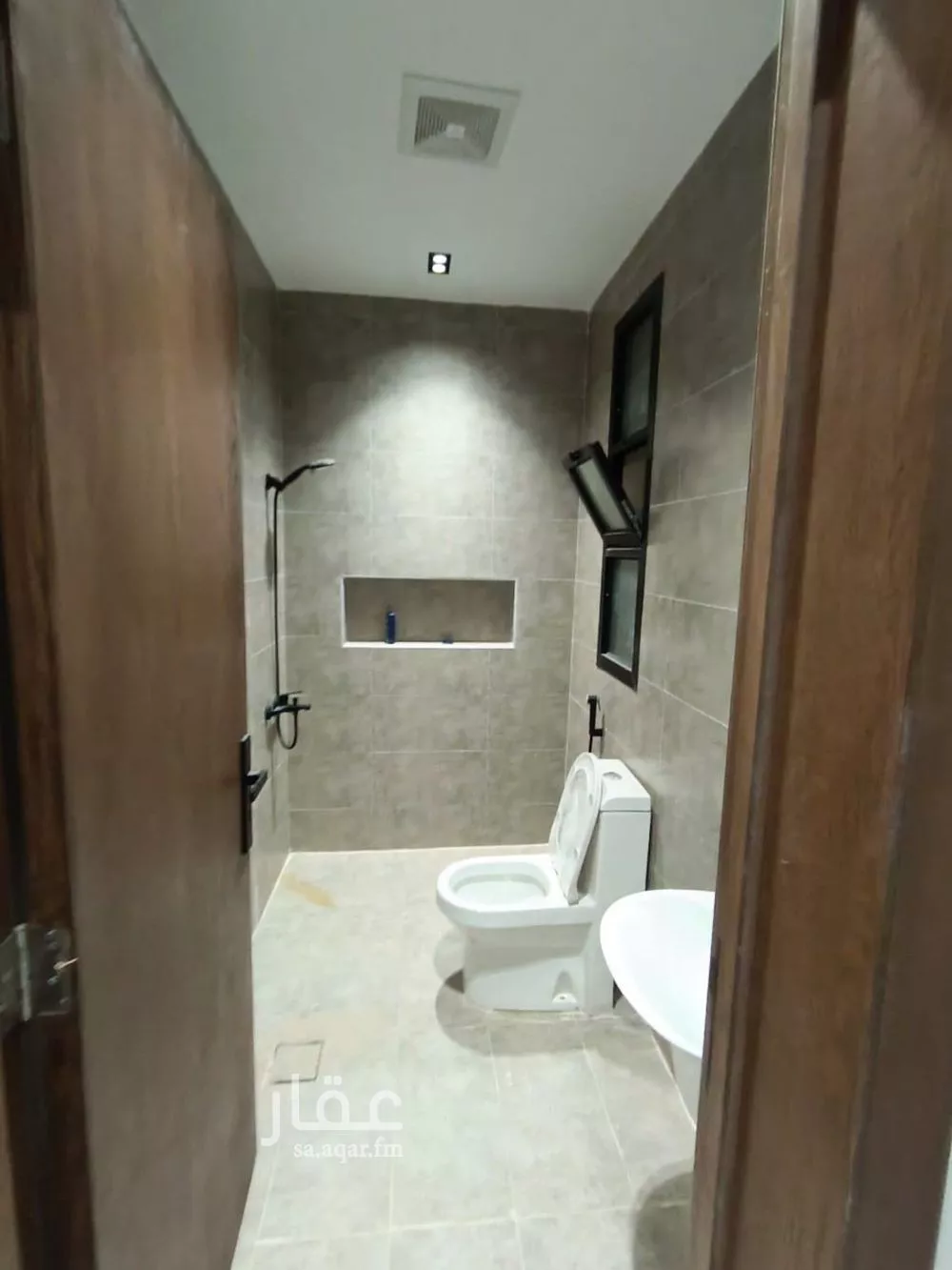 4 bedroom floor in Tuwaiq 8