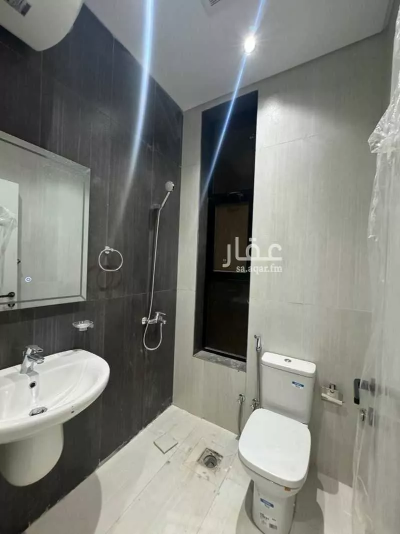 4 bedroom apartment in Batha Quraysh 13