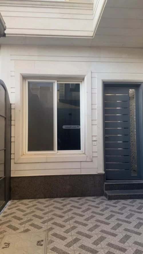 فيلا 4 غرف في الرمال 10