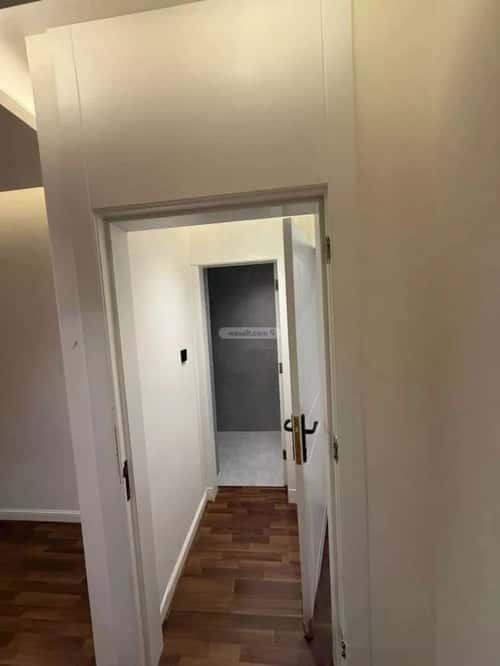 شقة 4 غرف في العارض 11