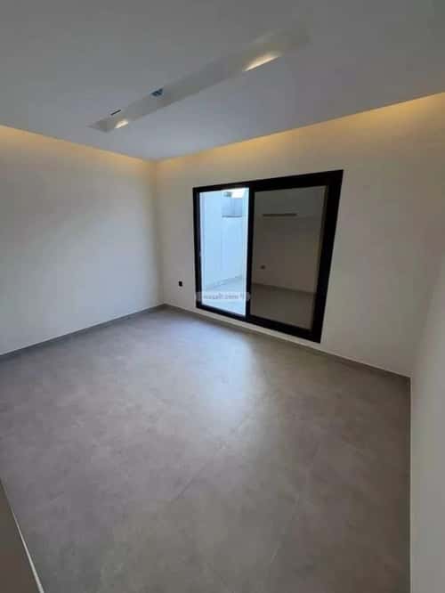 شقة 4 غرف في العارض 12