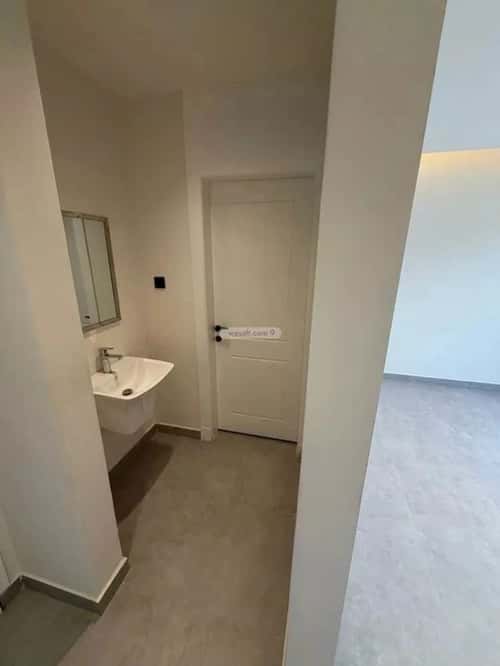 شقة 4 غرف في العارض 13