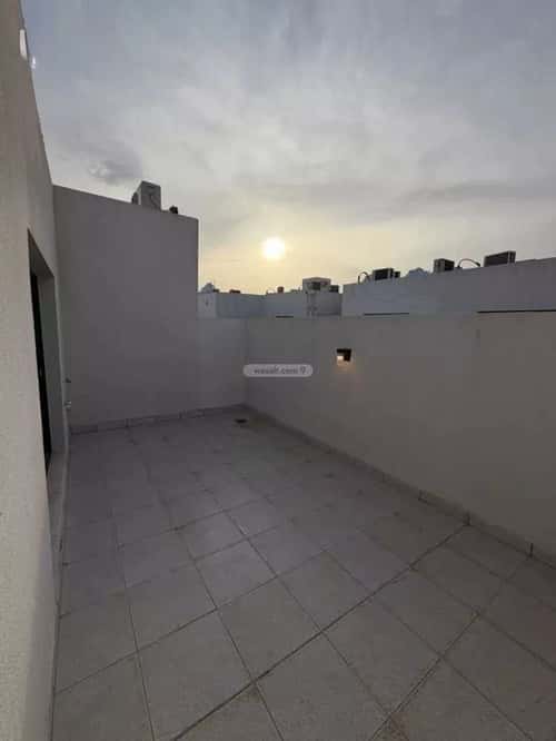 شقة 4 غرف في العارض 14