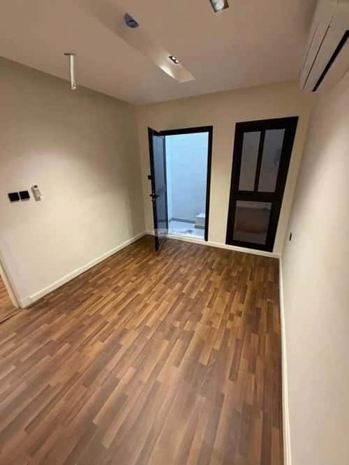 شقة 4 غرف في العارض 9