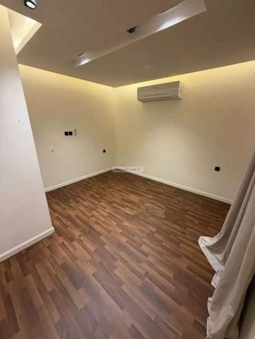 شقة 4 غرف في العارض 10