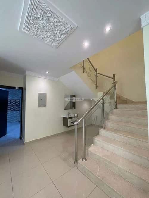 فيلا 5 غرف في الوادي 10