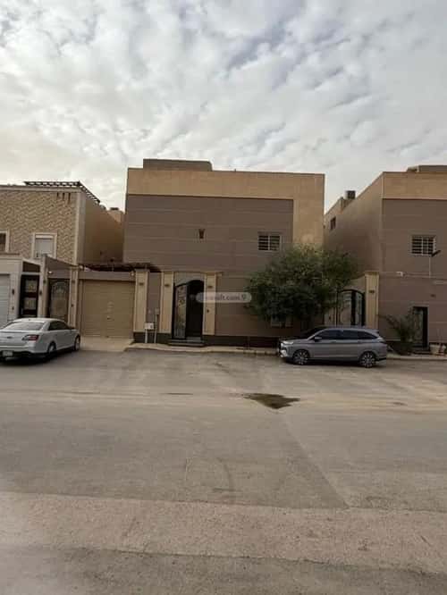 فيلا 4 غرف في العارض 6