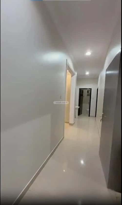 4 bedroom floor in Ishbiliyah 5