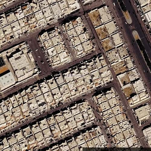 4 bedroom floor in Ishbiliyah 6