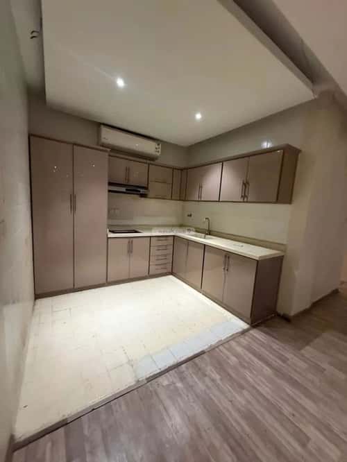 شقة 3 غرف في العقيق 2