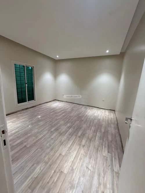 شقة 3 غرف في العقيق 7