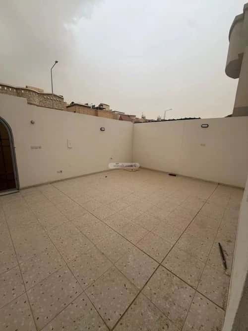 فيلا 3 غرف في المونسية 8