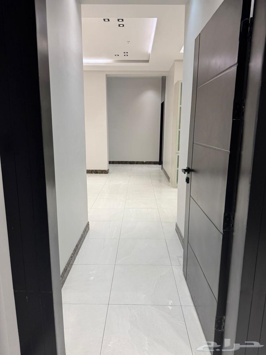 شقة 4 غرف في القادسية 4