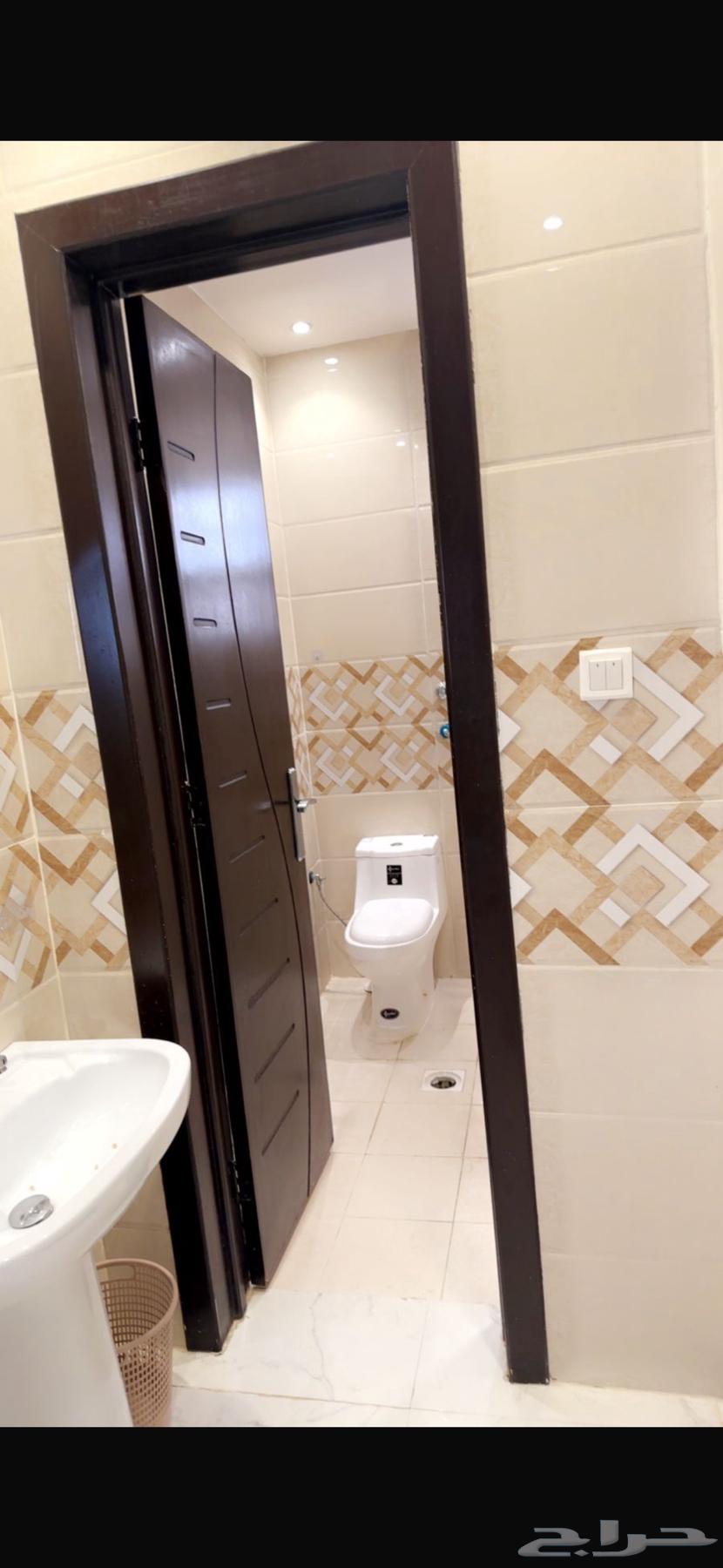 شقة 4 غرف في بدر 8