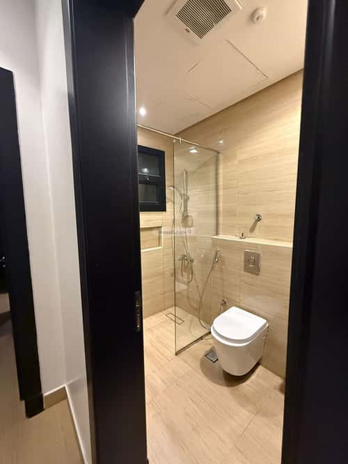 شقة 3 غرف في الملقا 13