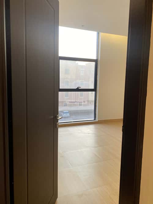 شقة 3 غرف في الملقا 4