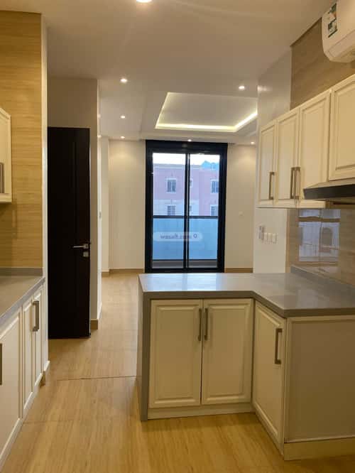 شقة 3 غرف في الملقا 5