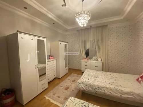 5 bedroom villa in Irqah 2