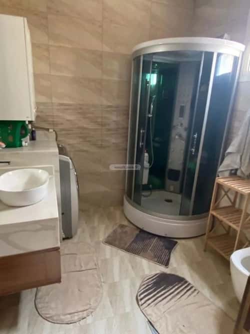 5 bedroom villa in Irqah 4