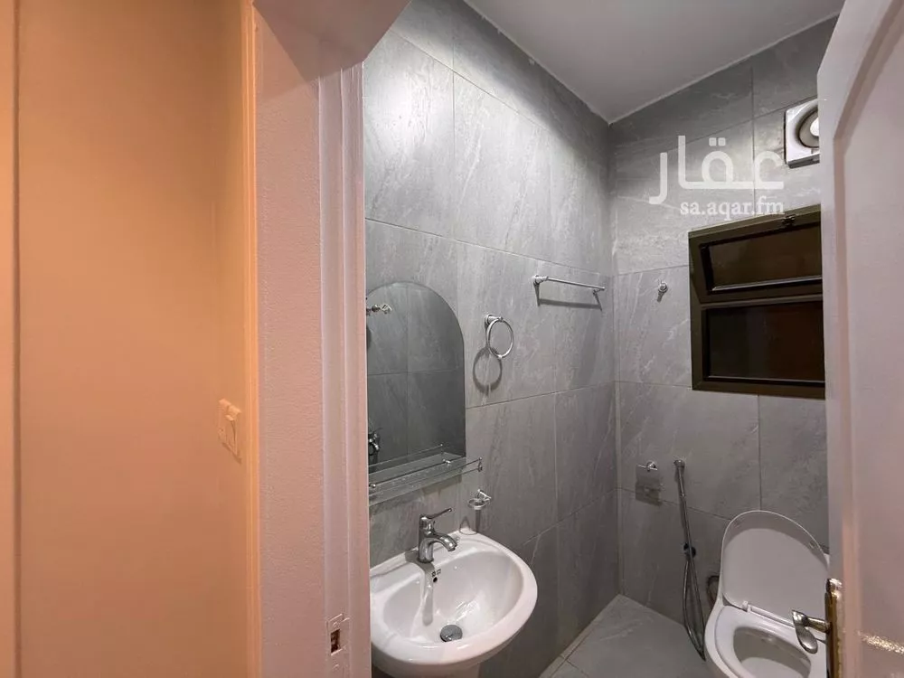 شقة 1 غرف في الغدير 7