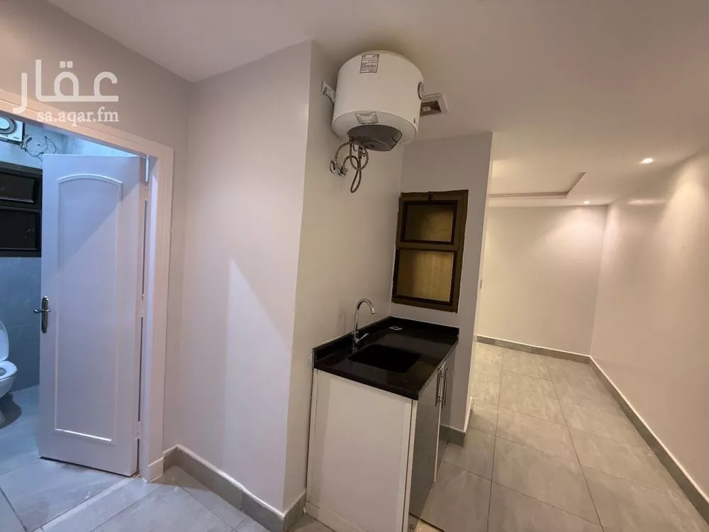 شقة 1 غرف في الغدير 8