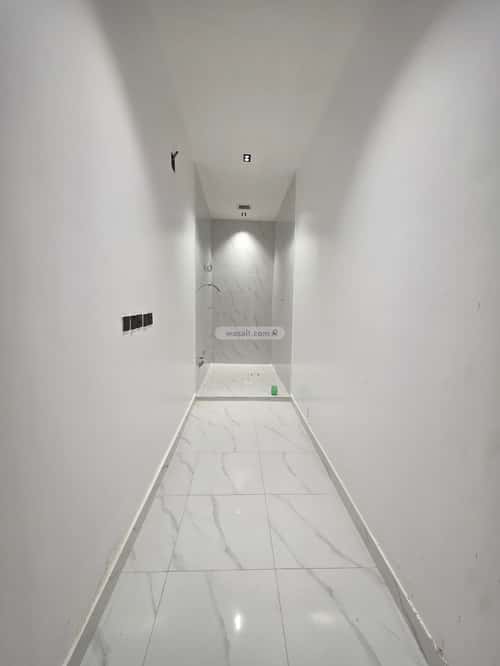 6 bedroom villa in Al Qadisiyah 4